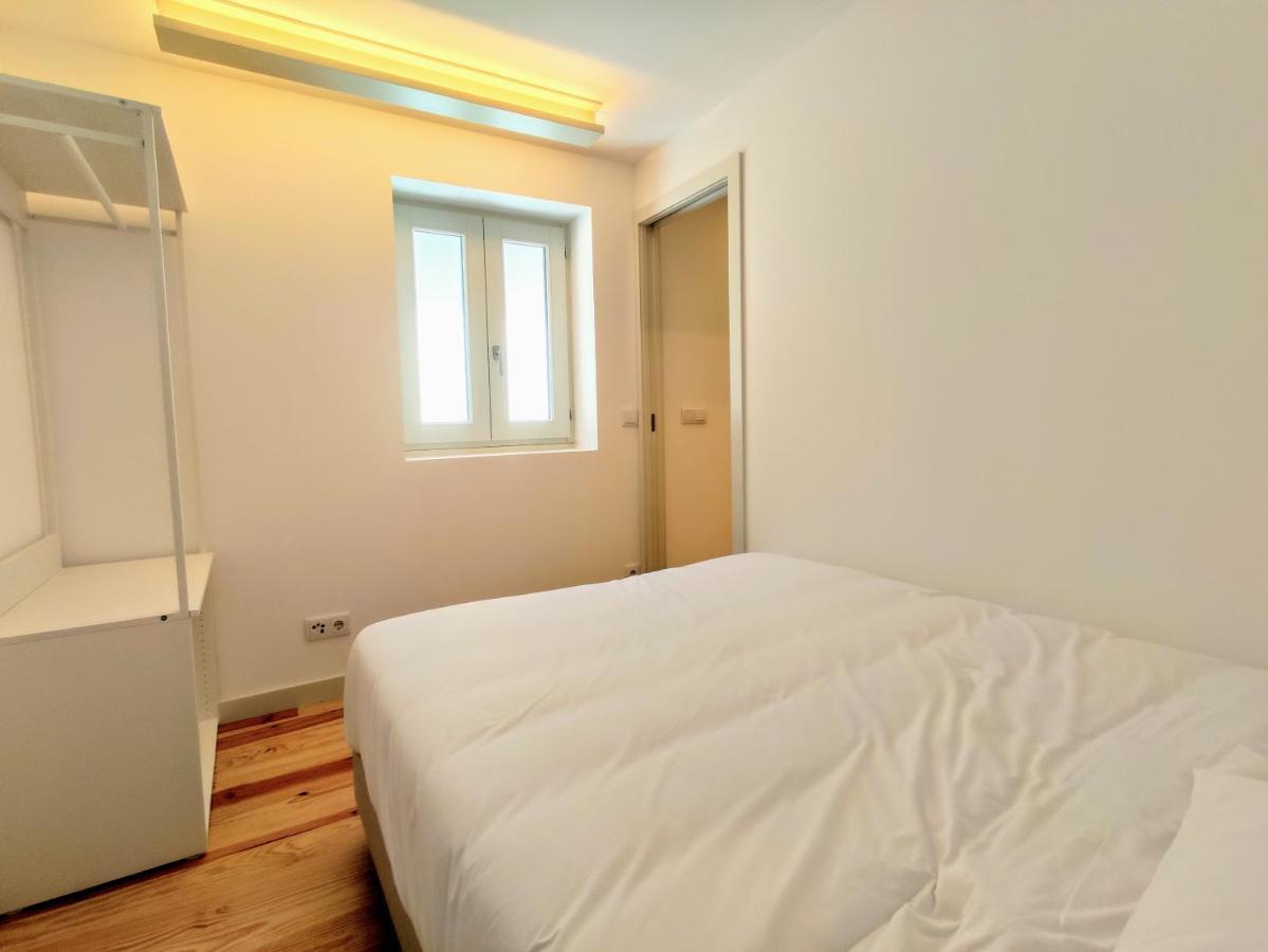 Bombarda Cinema Apartments Porto Bagian luar foto