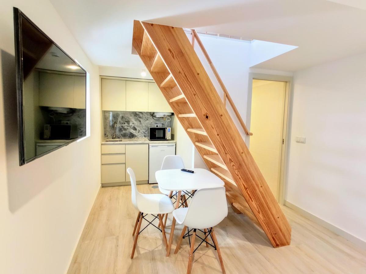 Bombarda Cinema Apartments Porto Bagian luar foto
