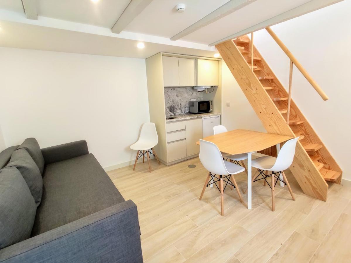 Bombarda Cinema Apartments Porto Bagian luar foto