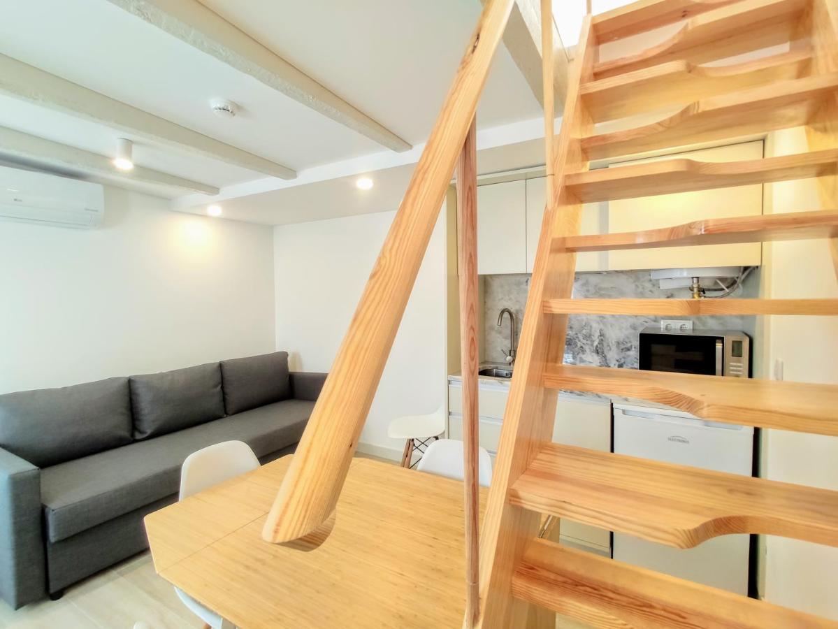 Bombarda Cinema Apartments Porto Bagian luar foto