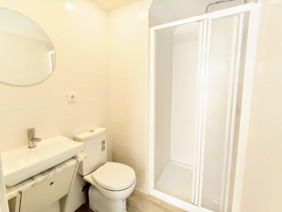 Bombarda Cinema Apartments Porto Bagian luar foto