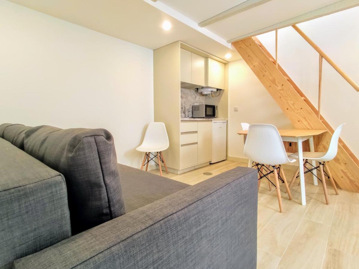 Bombarda Cinema Apartments Porto Bagian luar foto